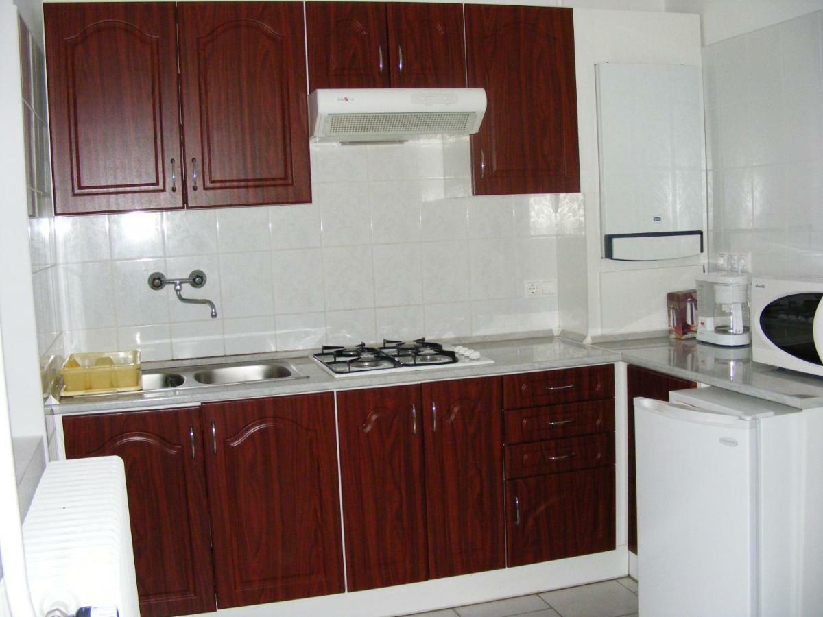 Nora Apartman Apartment Balatonfůzfő Екстериор снимка